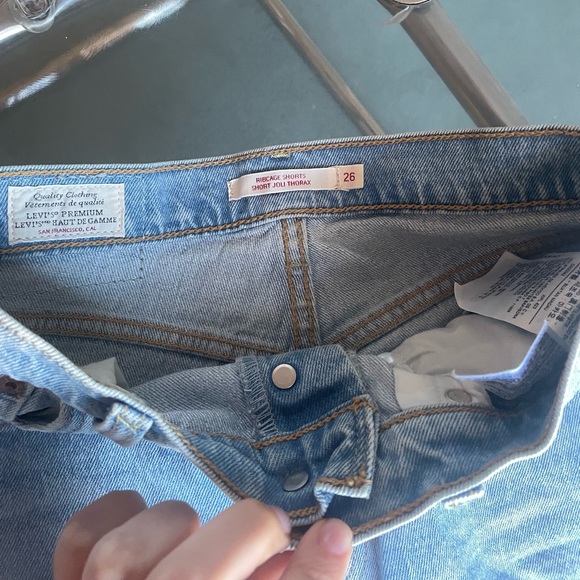 Levi’s shorts - Picture 6 of 6